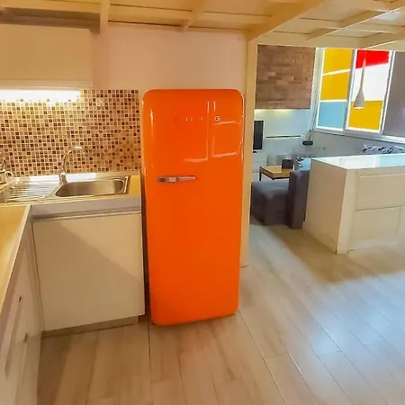 Poplex A Cozy Pop Art Inspired Loft In Center Of Apartment